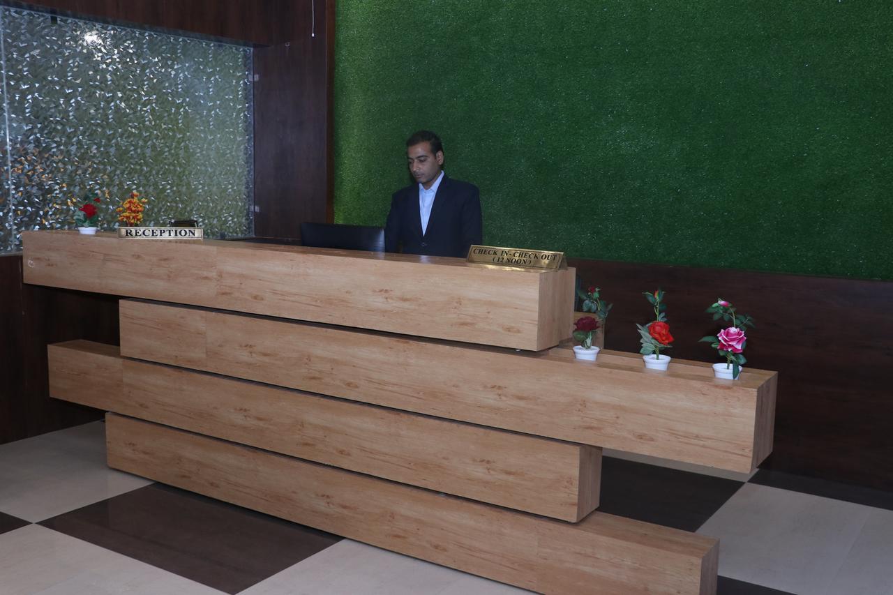 Hotel Dayal Shree Paradise Bhopál Kültér fotó